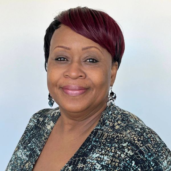 Trinette Potts headshot
